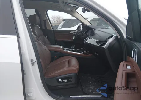 2020 BMW X7 xDrive40I z USA, uszkodzony, nr VIN 5UXCW2C00L9C51007